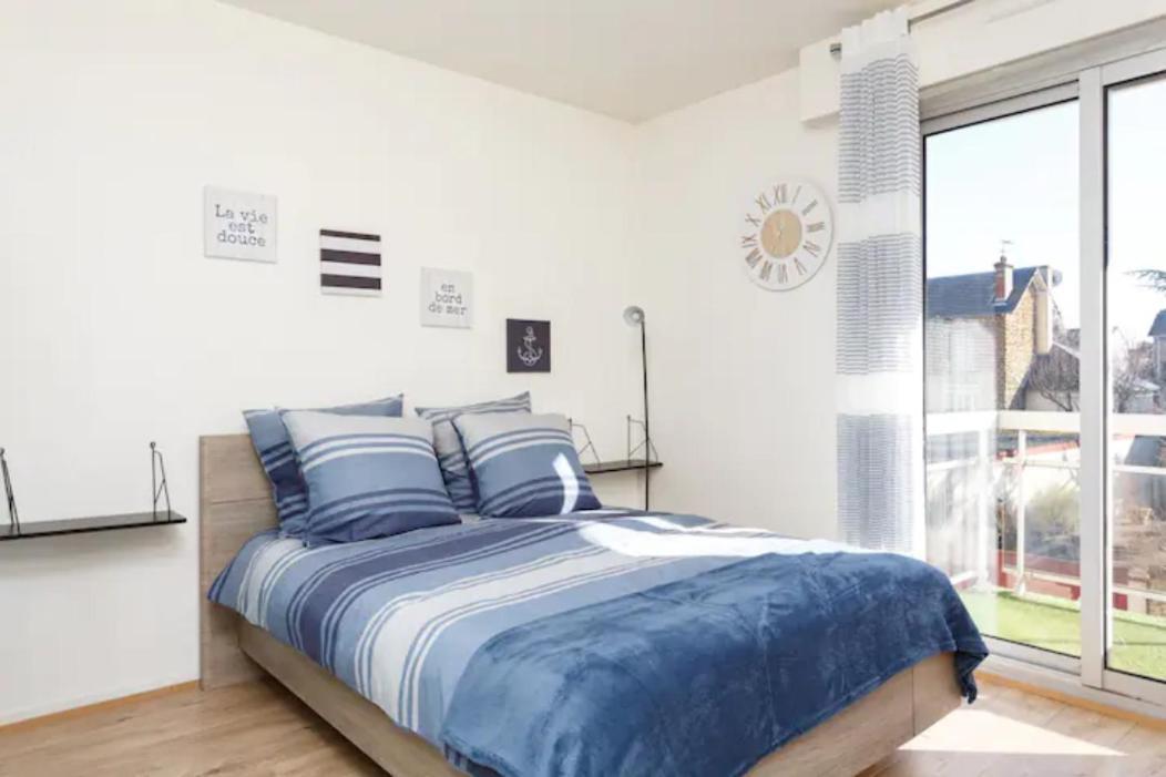 سارتروفيل Appartement Cozy : 10/15 Min Des Champs Elysee المظهر الخارجي الصورة